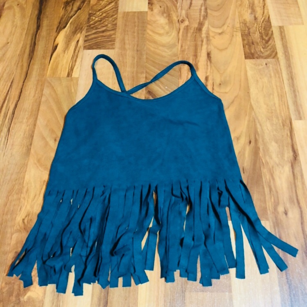 Stringy CropTop - Picture 1 of 2